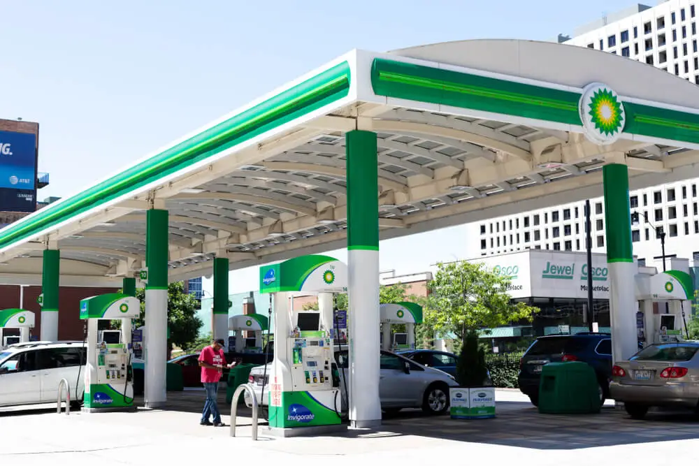 BBM Naik Serentak 1 Desember 2025: Cek Daftar Harga Terbaru di SPBU Pertamina, Shell, BP-AKR & Vivo