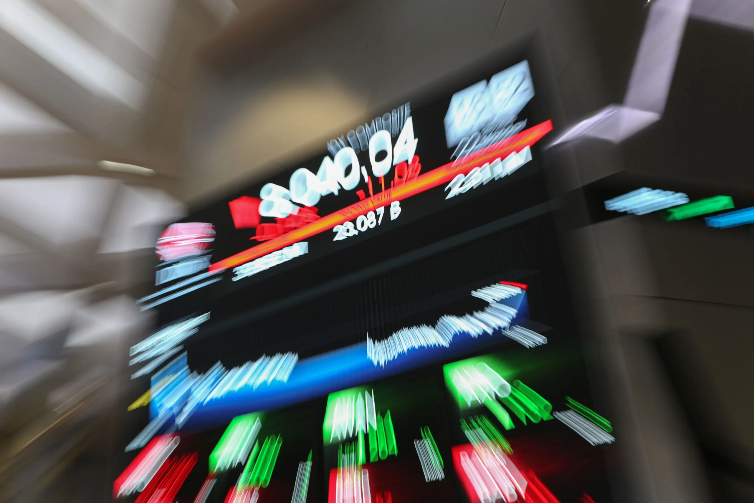 14.20 WIB, Saham Prajogo Rontok, IHSG Jatuh Seketika